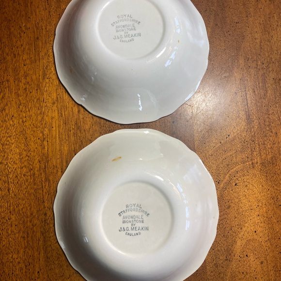 2 Meakin 6 1/2” Avondale Pink Coupe Cereal Bowls - Picture 9 of 11